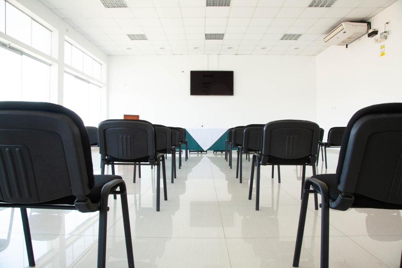 Holiday Suites Tacna Dış mekan fotoğraf